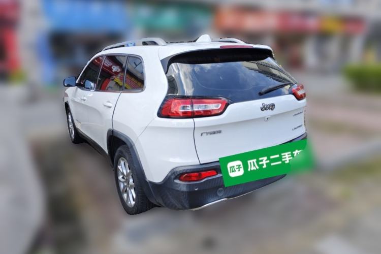 Used Jeep Cherokee 2017 2.0L Superior Edition Rear Left 45 Deg