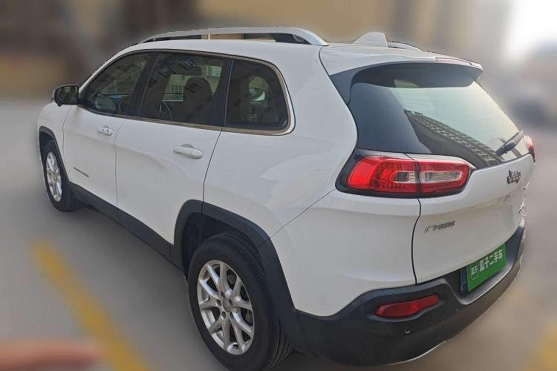 Used Jeep Cherokee 2017 2.0L Superior Edition Rear Left 45 Deg