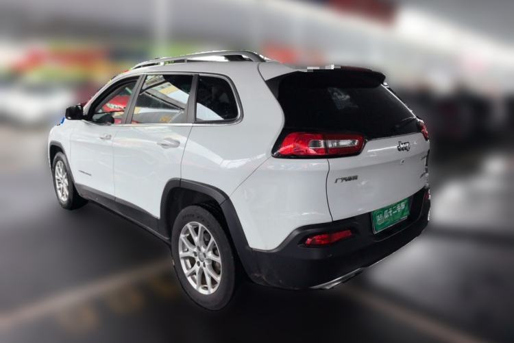 Used Jeep Cherokee 2017 2.4L Leading Smart Edition Rear Left 45 Deg