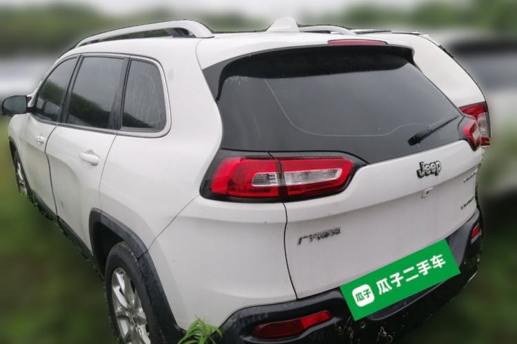 Used Jeep Cherokee 2017 2.0L Superior Edition Rear Left 45 Deg
