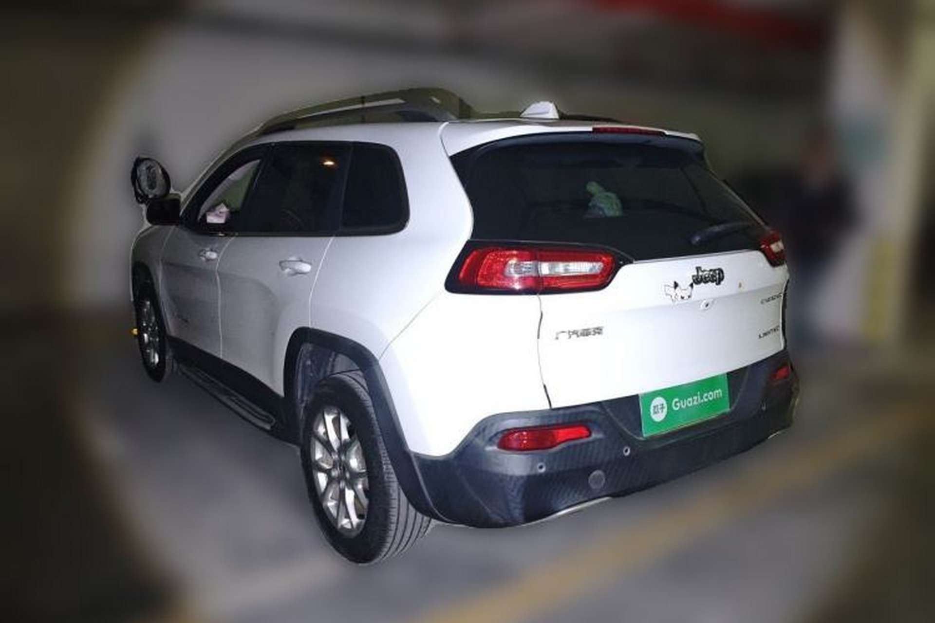 Used Jeep Cherokee 2017 2.0L Superior Edition Rear Left 45 Deg