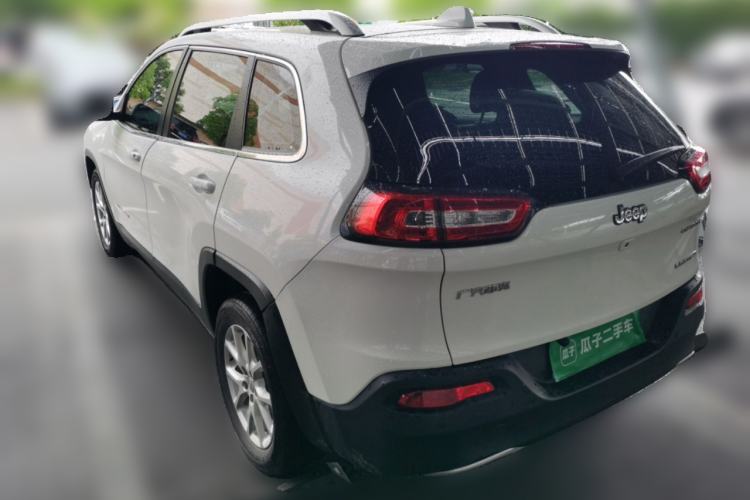 Used Jeep Cherokee 2017 2.0L Superior Edition Rear Left 45 Deg