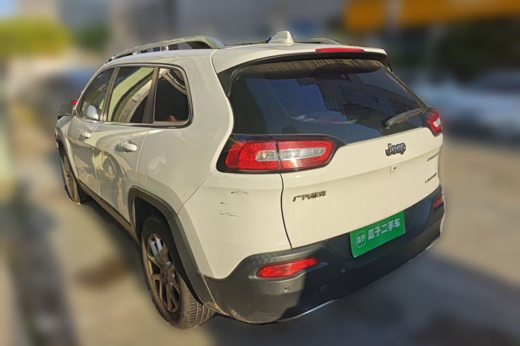 Used Jeep Cherokee 2017 2.0L Superior Edition Rear Left 45 Deg