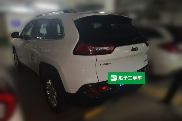 Used Jeep Cherokee 2017 2.0L Superior Edition Rear Left 45 Deg