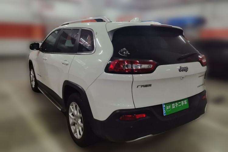 Used Jeep Cherokee 2017 2.0L Superior Edition Rear Left 45 Deg