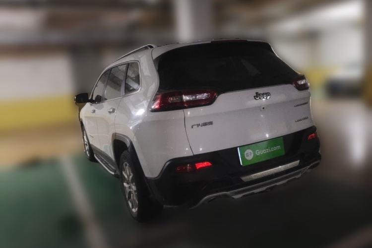 Used Jeep Cherokee 2017 2.0L Superior Edition Rear Left 45 Deg