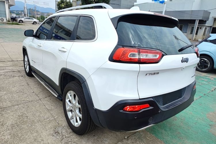 Used Jeep Cherokee 2017 2.0L Superior Edition Rear Left 45 Deg
