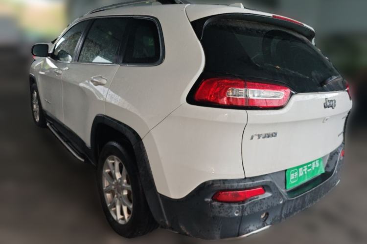 Used Jeep Cherokee 2017 2.4L Leading Smart Edition Rear Left 45 Deg