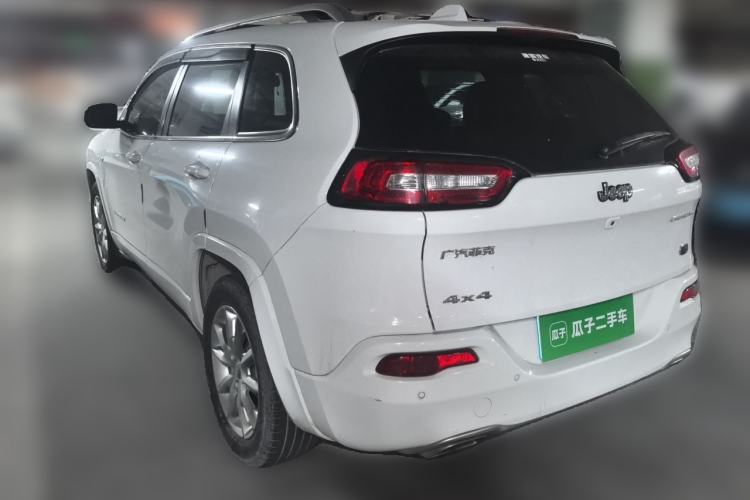 Used Jeep Cherokee 2017 2.4L Professional Smart Edition Rear Left 45 Deg