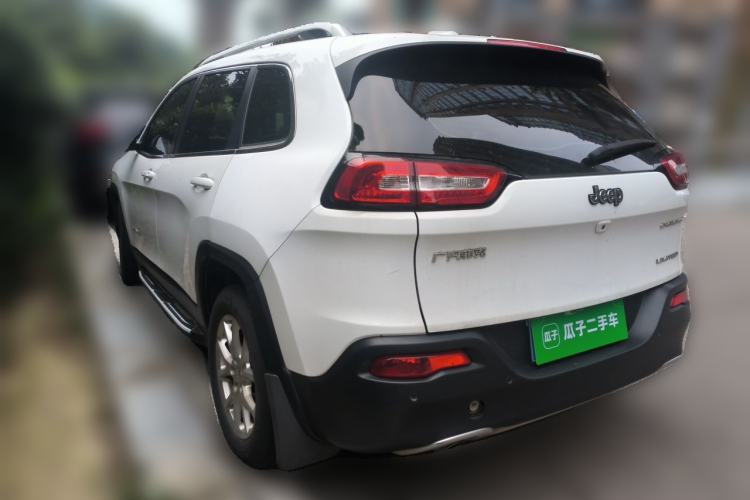 Used Jeep Cherokee 2017 2.0L Superior Edition Rear Left 45 Deg