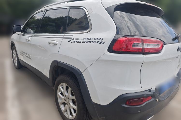 Used Jeep Cherokee 2017 2.0L Superior Edition Rear Left 45 Deg