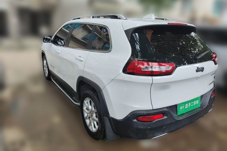 Used Jeep Cherokee 2017 2.0L Superior Edition Rear Left 45 Deg
