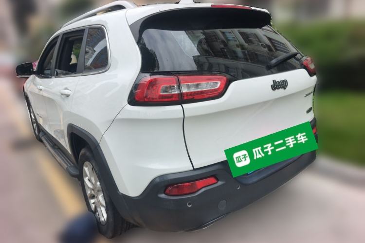 Used Jeep Cherokee 2017 2.4L Leading Edition Rear Left 45 Deg