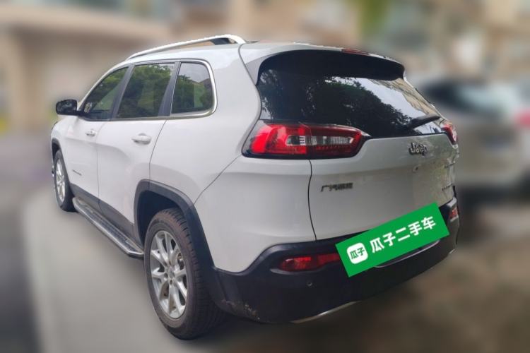 Used Jeep Cherokee 2017 2.0L Superior Edition Rear Left 45 Deg