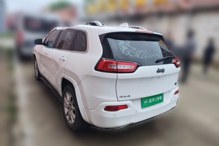 Used Jeep Cherokee 2017 2.4L Professional Smart Edition Rear Left 45 Deg