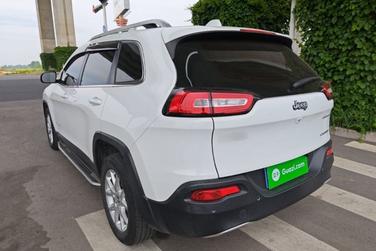 Used Jeep Cherokee 2017 2.0L Superior Edition Rear Left 45 Deg