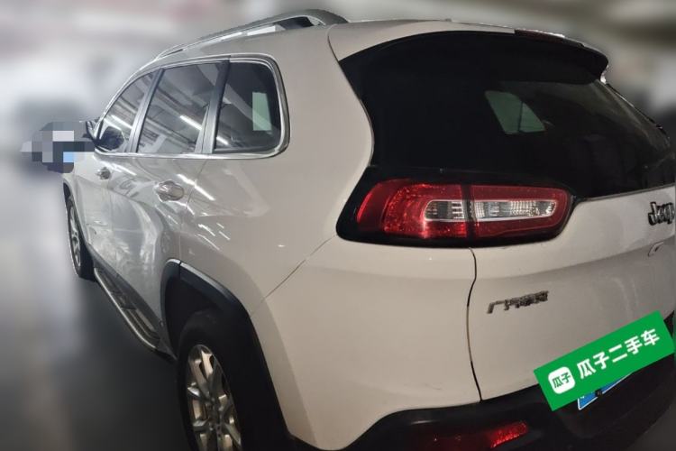 Used Jeep Cherokee 2017 2.4L Leading Smart Edition Rear Left 45 Deg