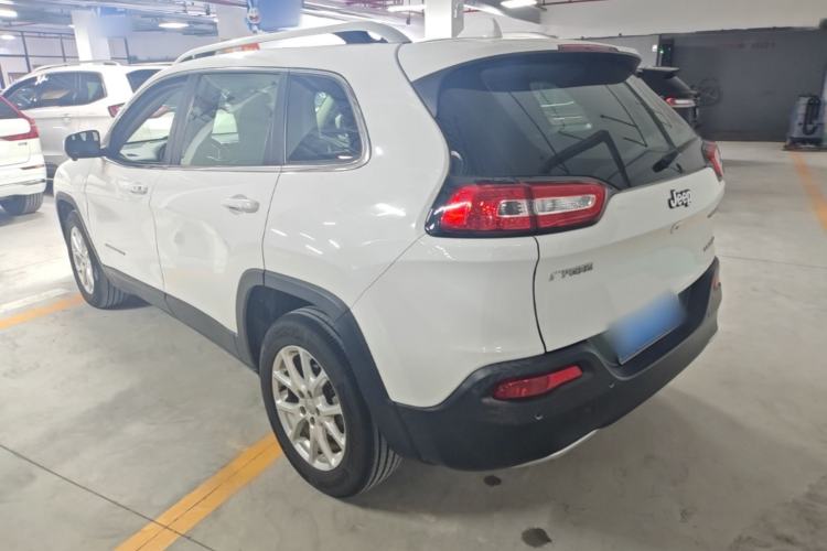 Used Jeep Cherokee 2017 2.0L Superior Edition Rear Left 45 Deg