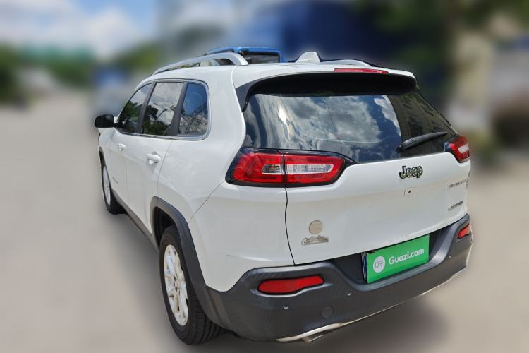 Used Jeep Cherokee 2017 2.0L Superior Edition Rear Left 45 Deg