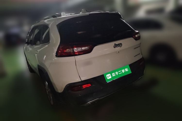 Used Jeep Cherokee 2017 2.4L Leading Smart Edition Rear Left 45 Deg
