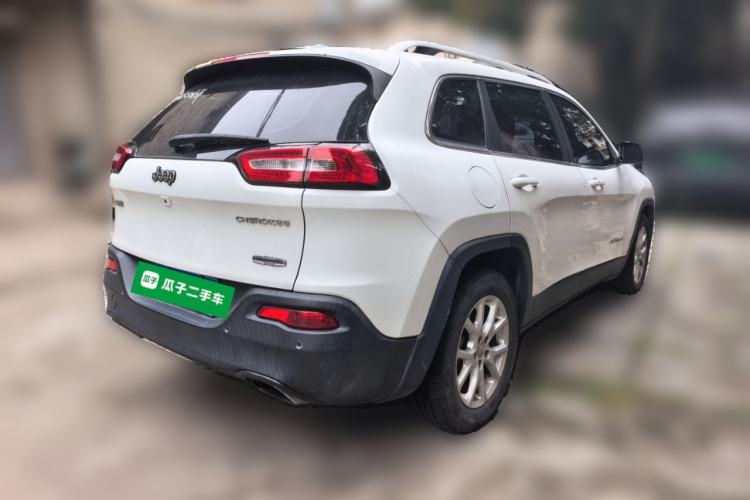 Used Jeep Cherokee 2017 2.4L Leading Smart Edition Rear Right 45 Deg