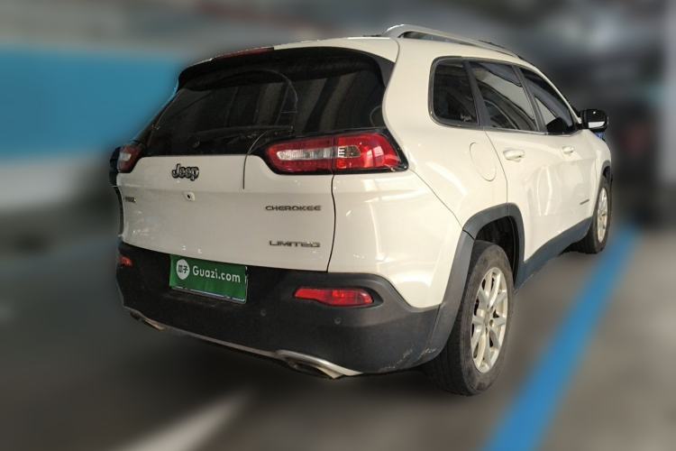 Used Jeep Cherokee 2017 2.4L Leading Smart Edition Rear Right 45 Deg