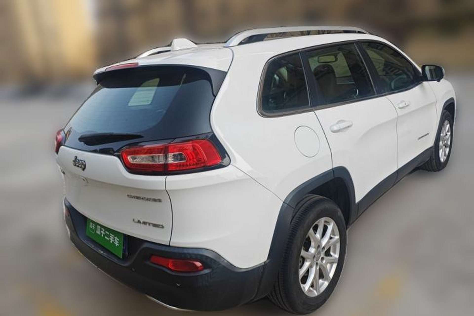 Used Jeep Cherokee 2017 2.0L Superior Edition Rear Right 45 Deg