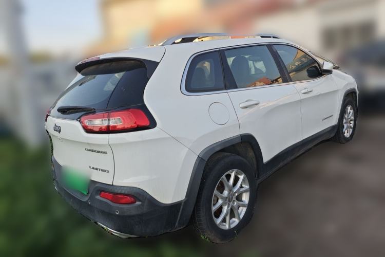 Used Jeep Cherokee 2017 2.4L Leading Smart Edition Rear Right 45 Deg