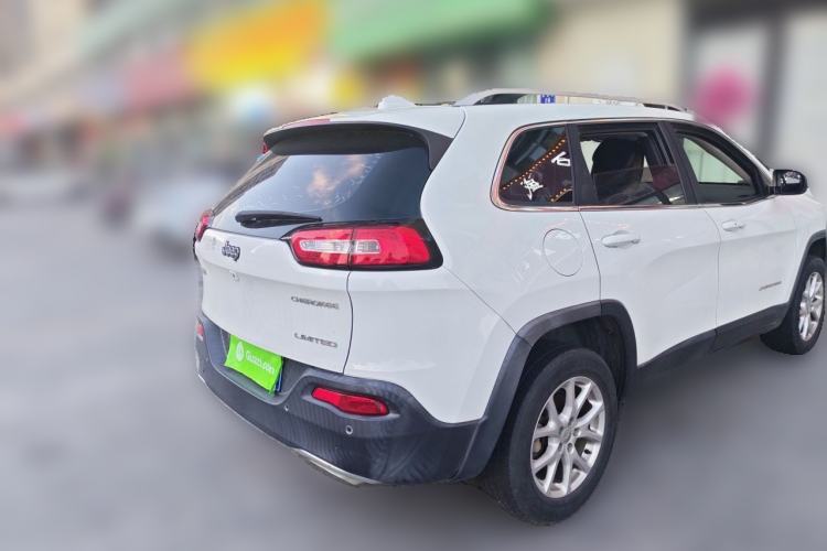 Used Jeep Cherokee 2017 2.4L Leading Edition Rear Right 45 Deg