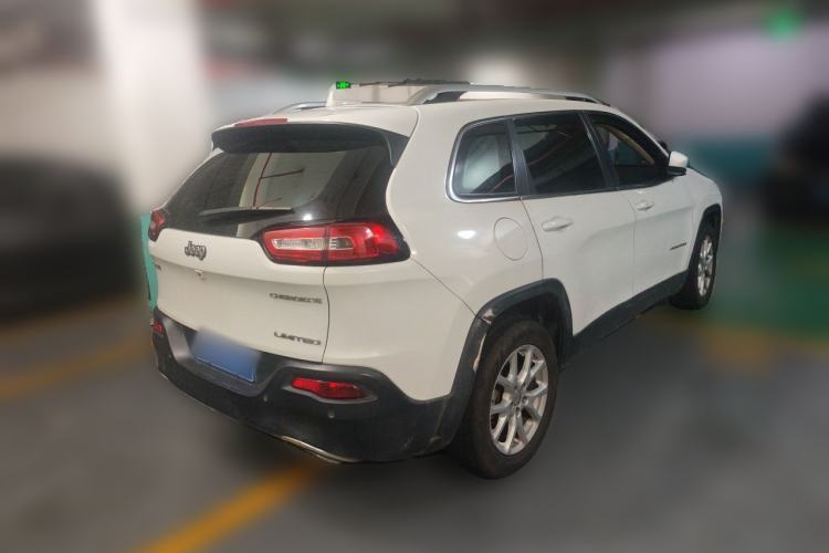 Used Jeep Cherokee 2017 2.4L Leading Edition Rear Right 45 Deg