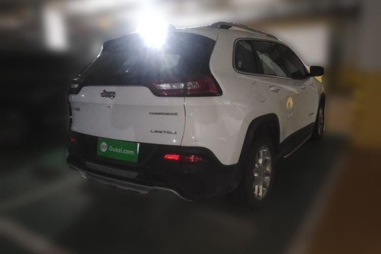 Used Jeep Cherokee 2017 2.0L Superior Edition Rear Right 45 Deg