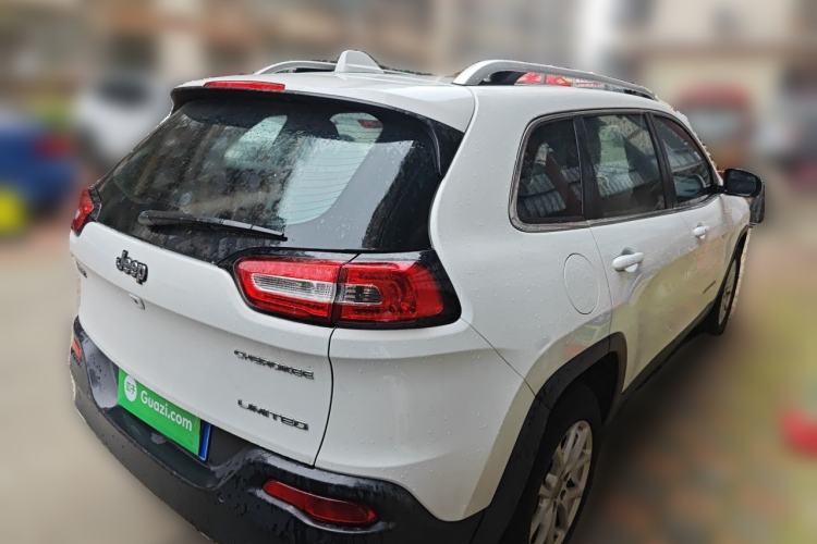 Used Jeep Cherokee 2017 2.0L Superior Edition Rear Right 45 Deg