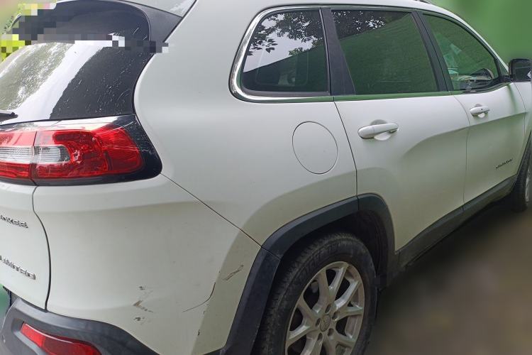 Used Jeep Cherokee 2017 2.4L Leading Edition Rear Right 45 Deg
