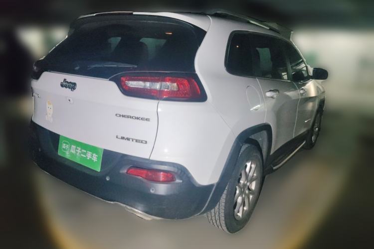Used Jeep Cherokee 2017 2.4L Leading Smart Edition Rear Right 45 Deg