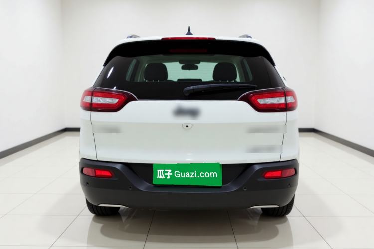 Used Jeep Cherokee 2017 2.0L Superior Edition Rear