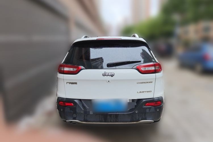 Used Jeep Cherokee 2017 2.0L Superior Edition Rear