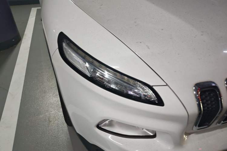 Used Jeep Cherokee 2017 2.4L Leading Edition Right Front Headlight