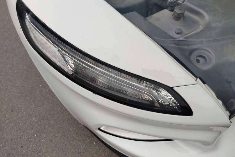 Used Jeep Cherokee 2017 2.0L Superior Edition Right Front Headlight