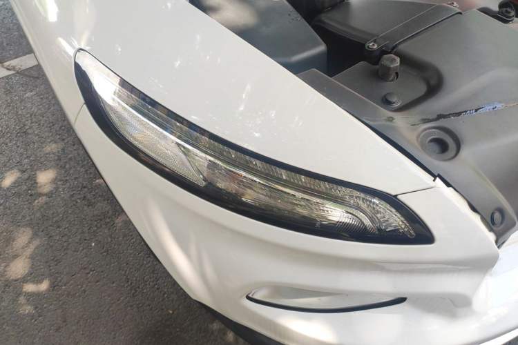 Used Jeep Cherokee 2017 2.0L Superior Edition Right Front Headlight