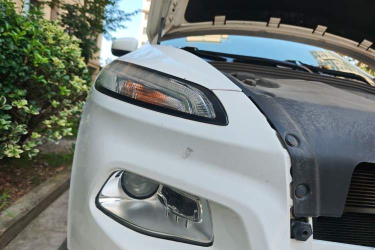 Used Jeep Cherokee 2017 2.0L Superior Edition Right Front Headlight
