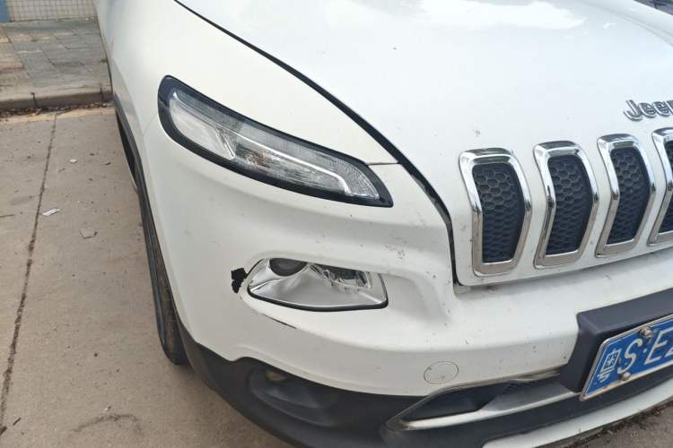 Used Jeep Cherokee 2017 2.0L Leading Edition Right Front Headlight