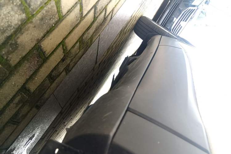Used Jeep Cherokee 2017 2.0L Superior Edition Right Side Sill