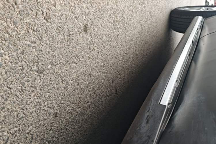Used Jeep Cherokee 2017 2.0L Superior Edition Right Side Sill