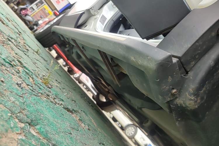 Used Jeep Cherokee 2017 2.0L Superior Edition Right Side Sill