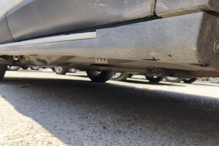 Used Jeep Cherokee 2017 2.4L Leading Edition Right Side Sill