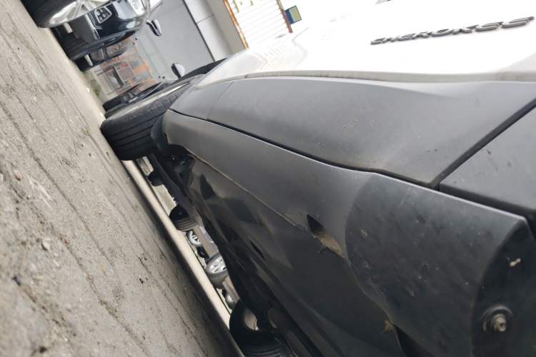Used Jeep Cherokee 2017 2.0L Superior Edition Right Side Sill
