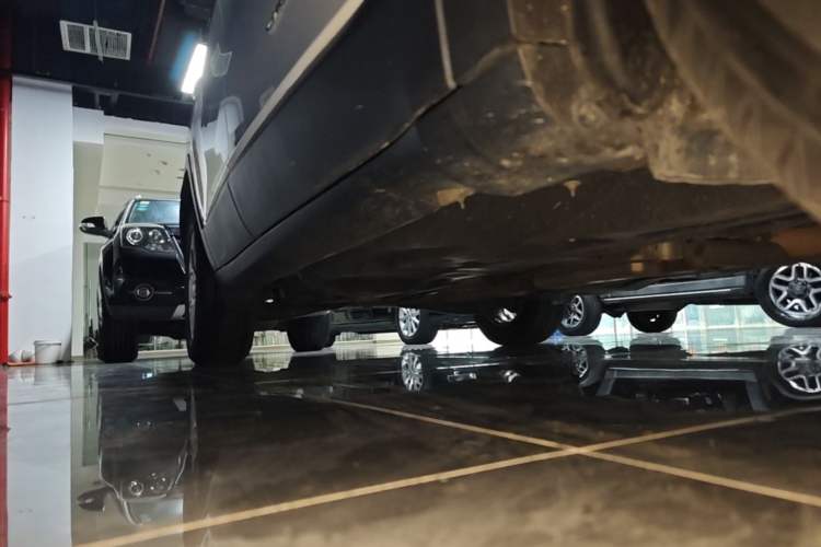 Used Jeep Cherokee 2017 2.0L Superior Edition Right Side Sill