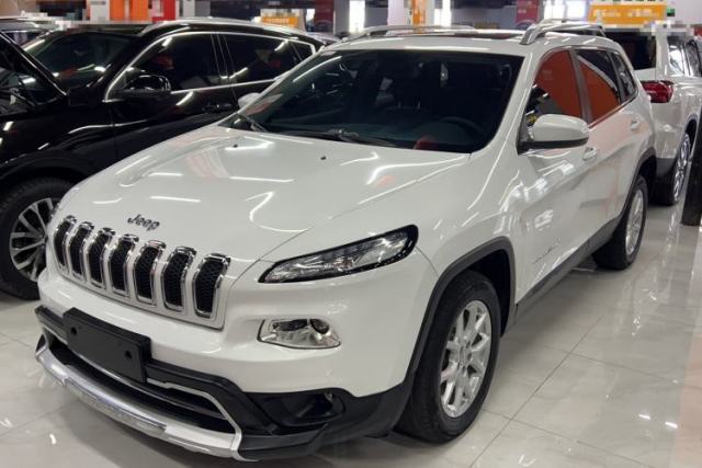 Used Jeep Cherokee 2017 2.0L Superior Edition