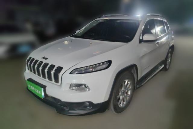 Ojetý Jeep Cherokee 2017 2.0L Superior Edition