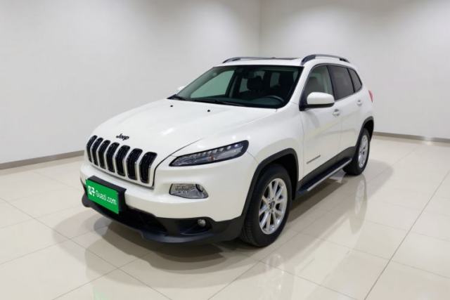 Ojetý Jeep Cherokee 2017 2.0L Superior Edition